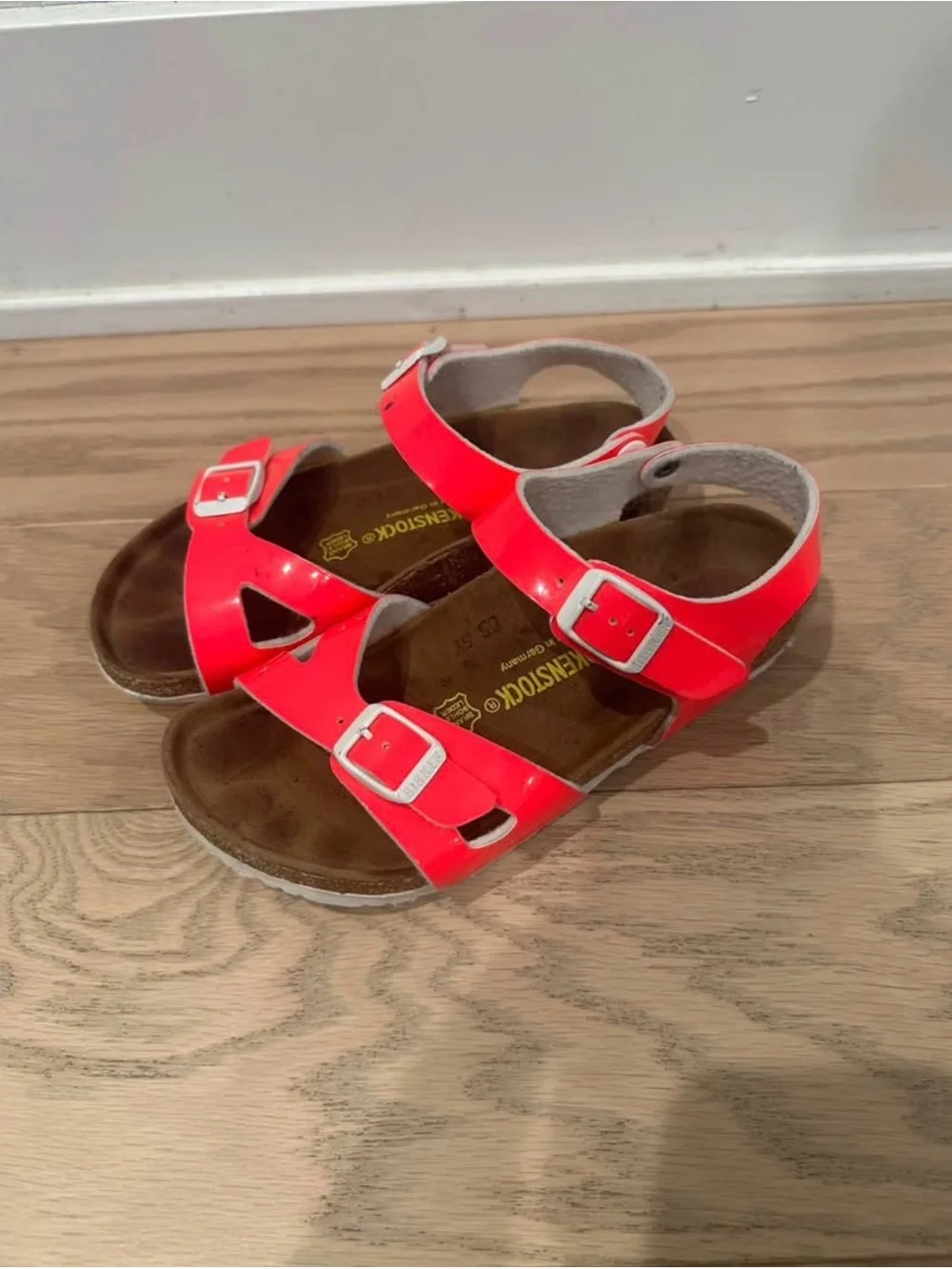 Birkenstock Rio Kids Girls Sz C1 / EU 32 Hot Pink